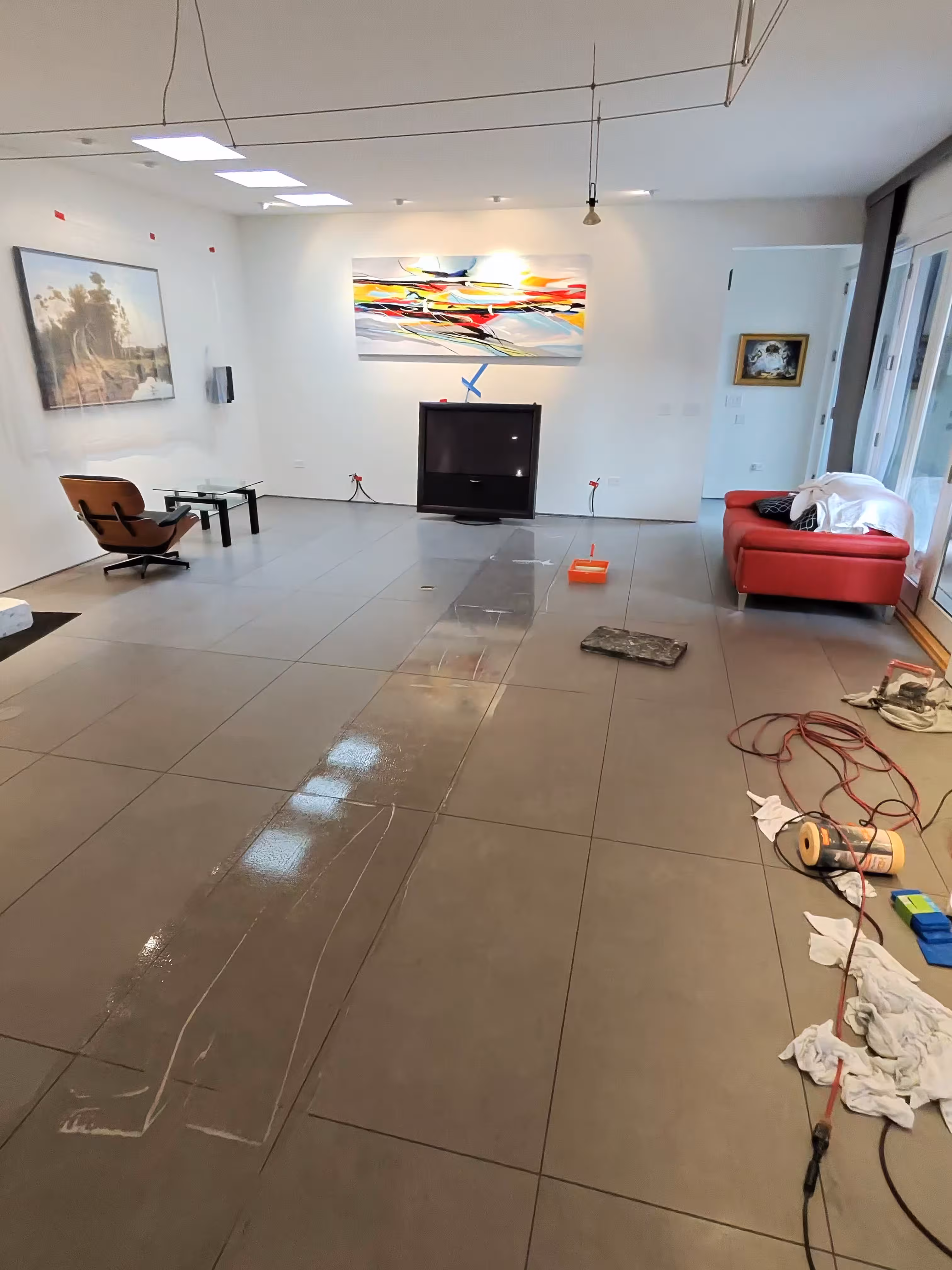 Beautiful finished porcelain floor after professional epoxy grout removal in Denver