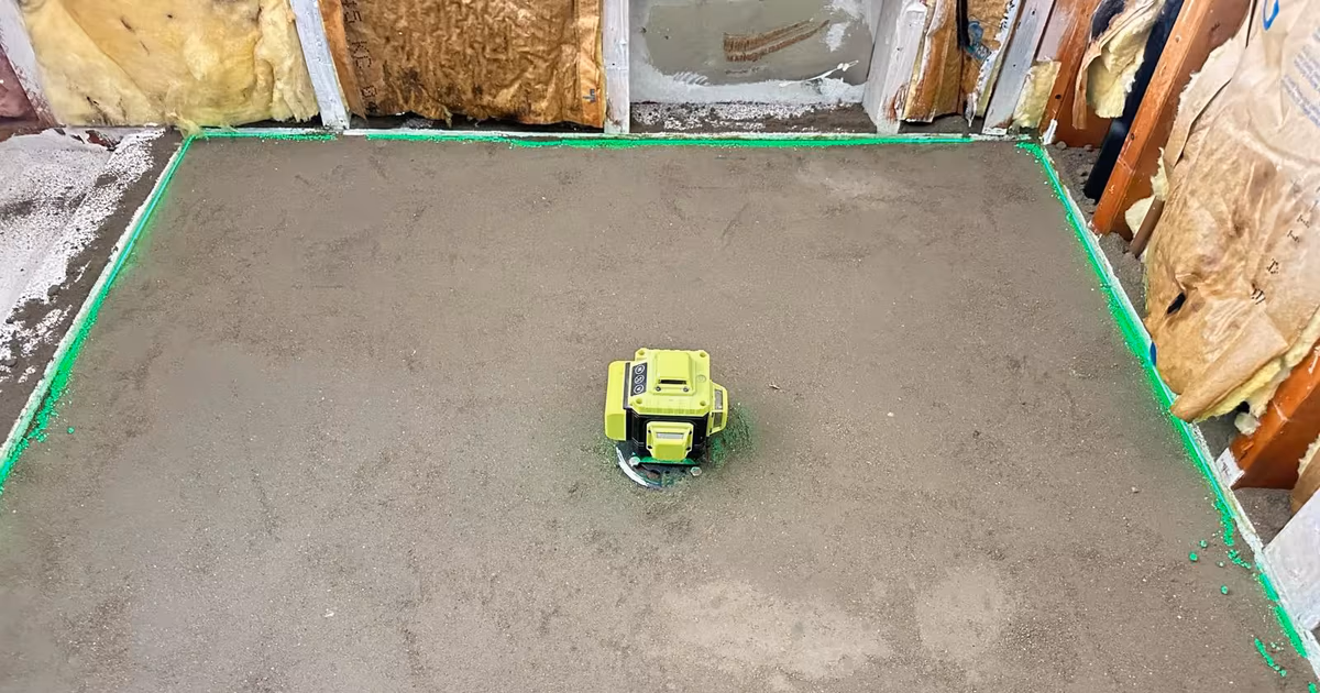Traditional Mud Shower Pan vs. Foam Shower Tray: How to Decide